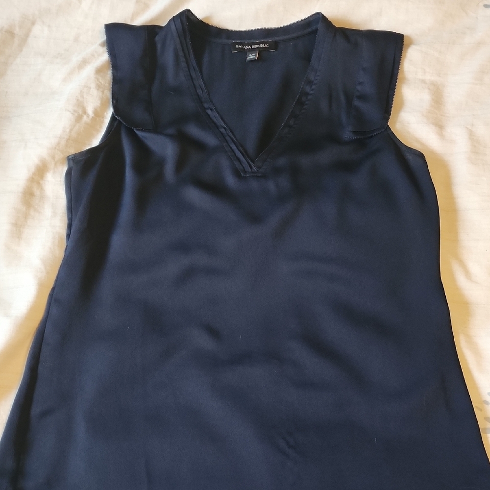Banana Republic Sleeveless Womens Top - Size Small - Navy
